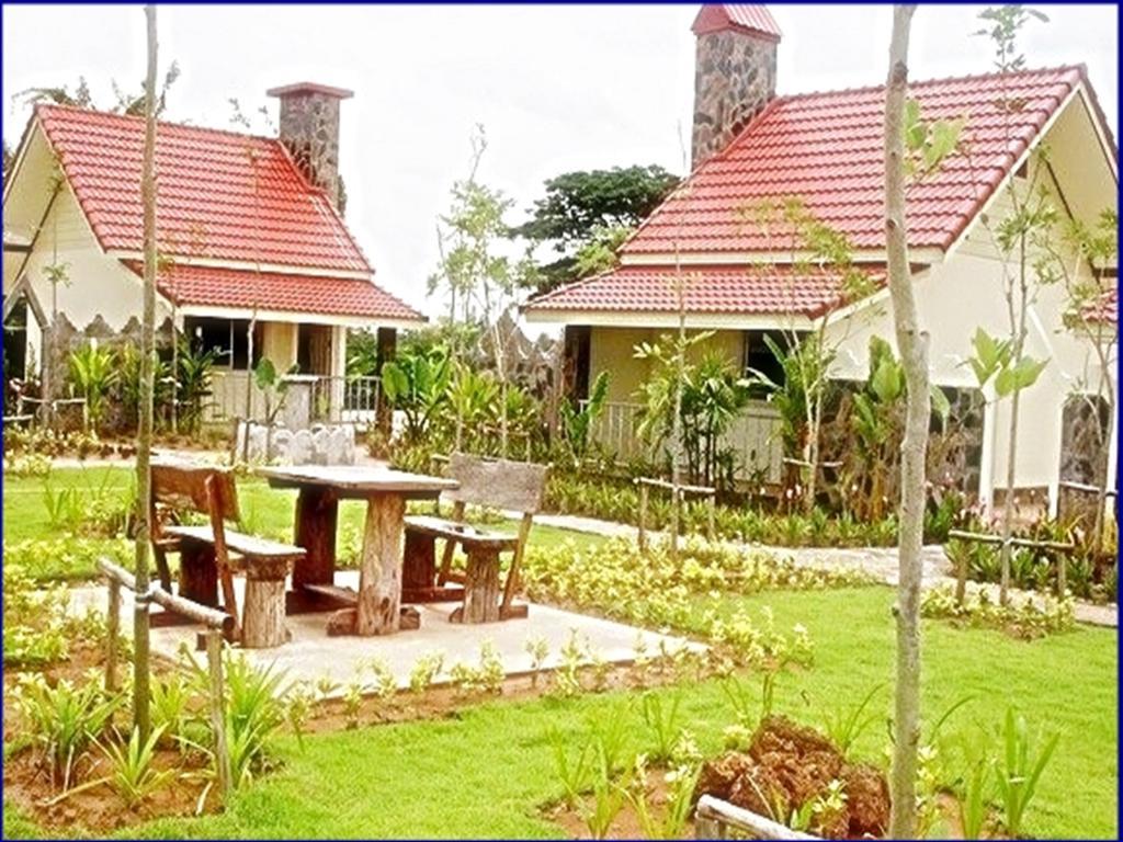 Ratchapreuk Resort Kalasin Esterno foto