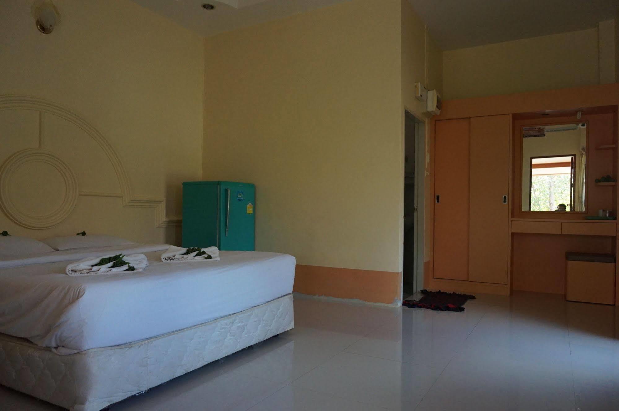 Ratchapreuk Resort Kalasin Esterno foto