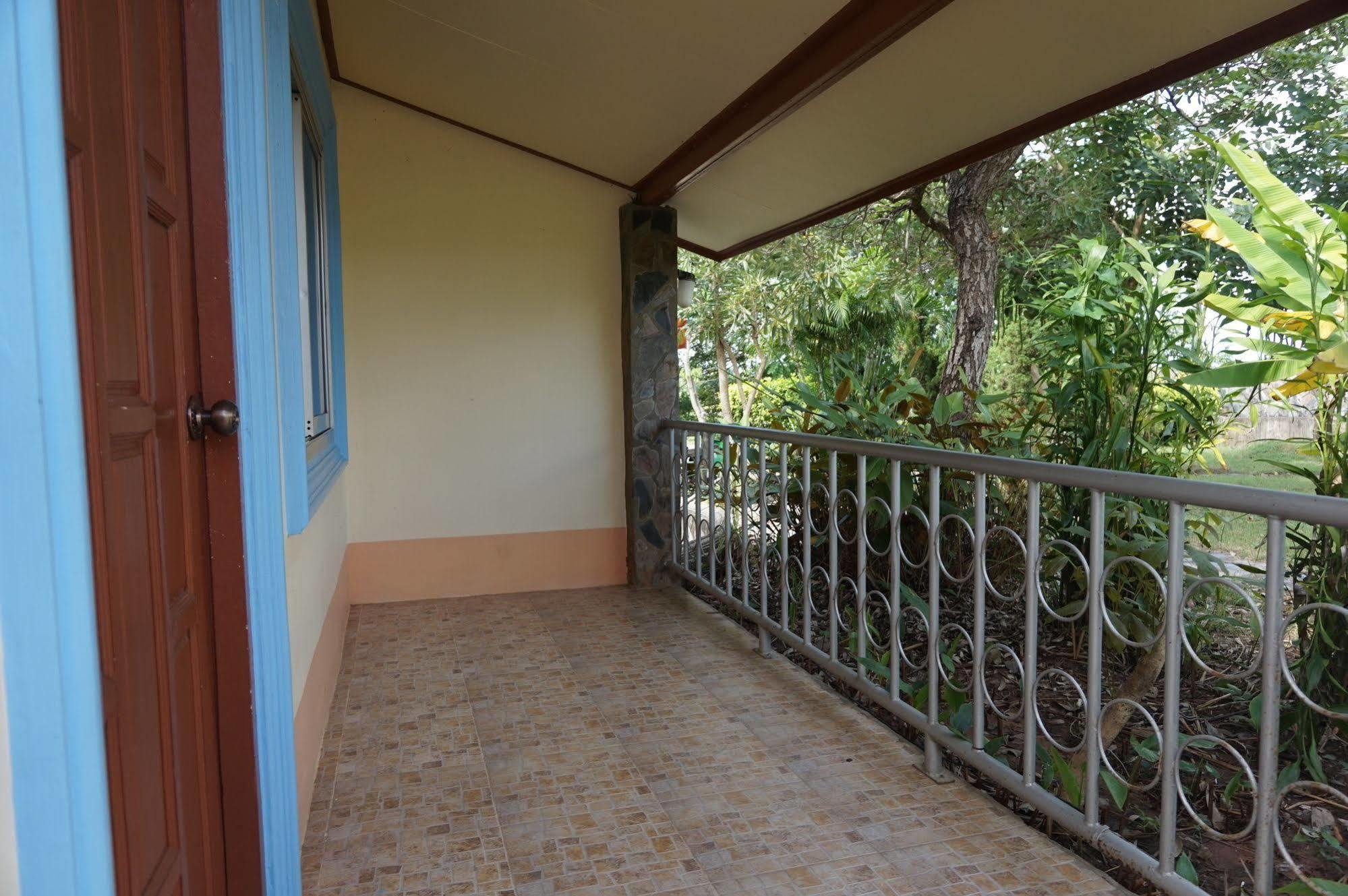 Ratchapreuk Resort Kalasin Esterno foto